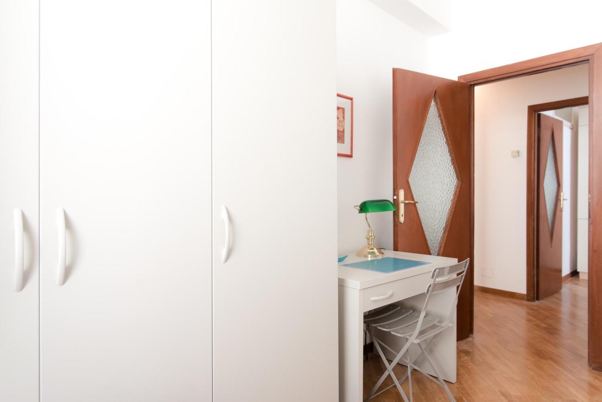 Center Home - The House Of Travelers Como Exterior foto